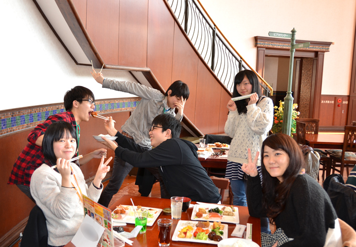 食事会